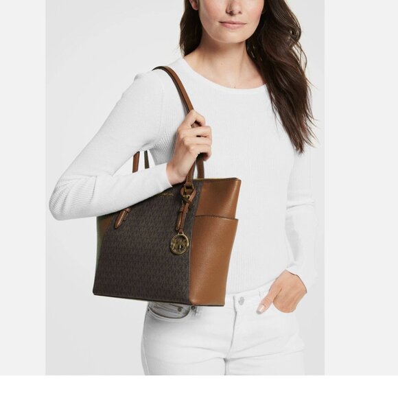 New Michael Kors Charlotte Large Tote Signature Coated Canvas Brown - Picture 2 of 3